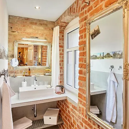 斯托胡特曼努法科图尔公寓 *