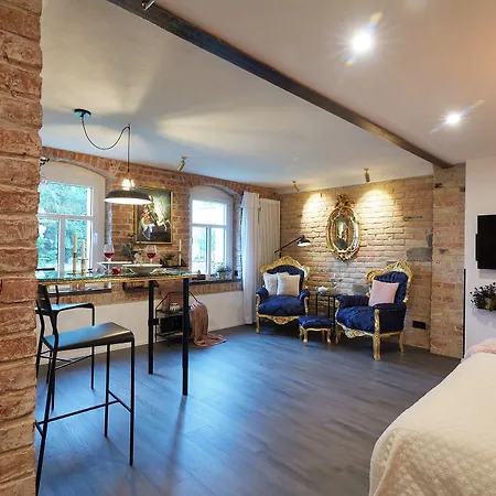 Strohhutmanufaktur Appartement *