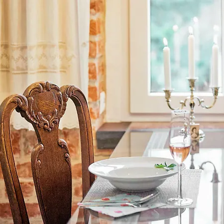 Strohhutmanufaktur *